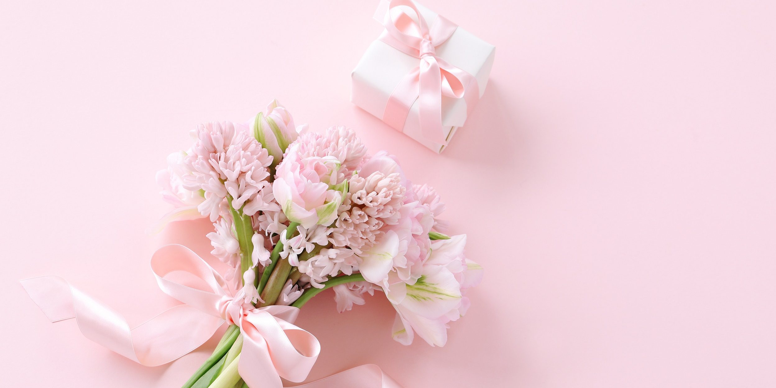 チューリップとヒヤシンスのブーケ プレゼン